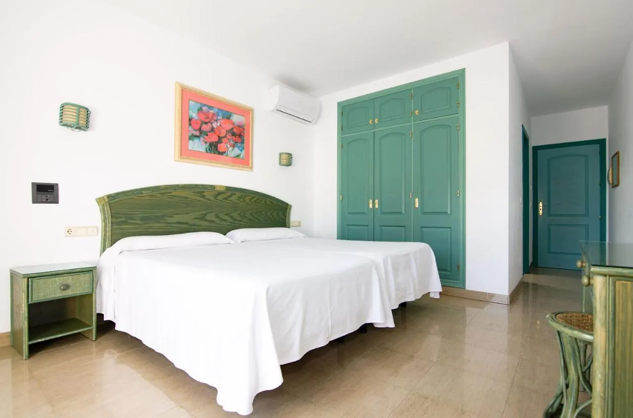 Hostal Manolo Garrucha 2*,  Spain
