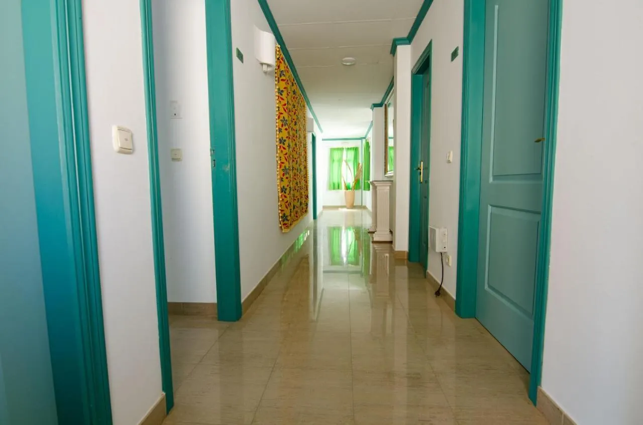 Hostal Manolo Garrucha 2*,  Spain