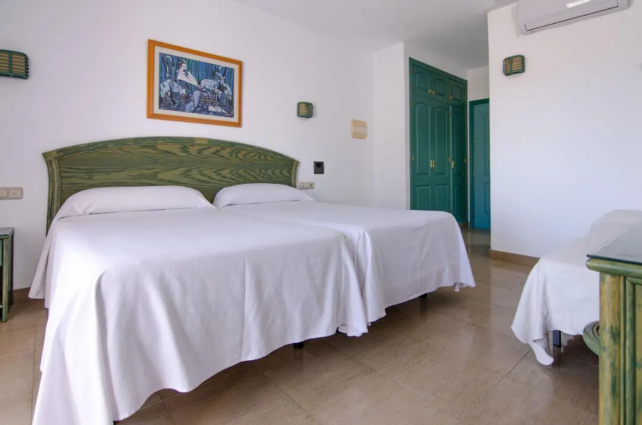 Hostal Manolo Garrucha Guest house