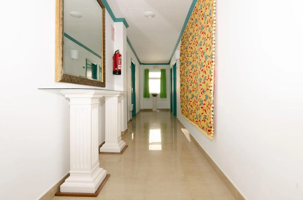 Guest house Hostal Manolo Garrucha