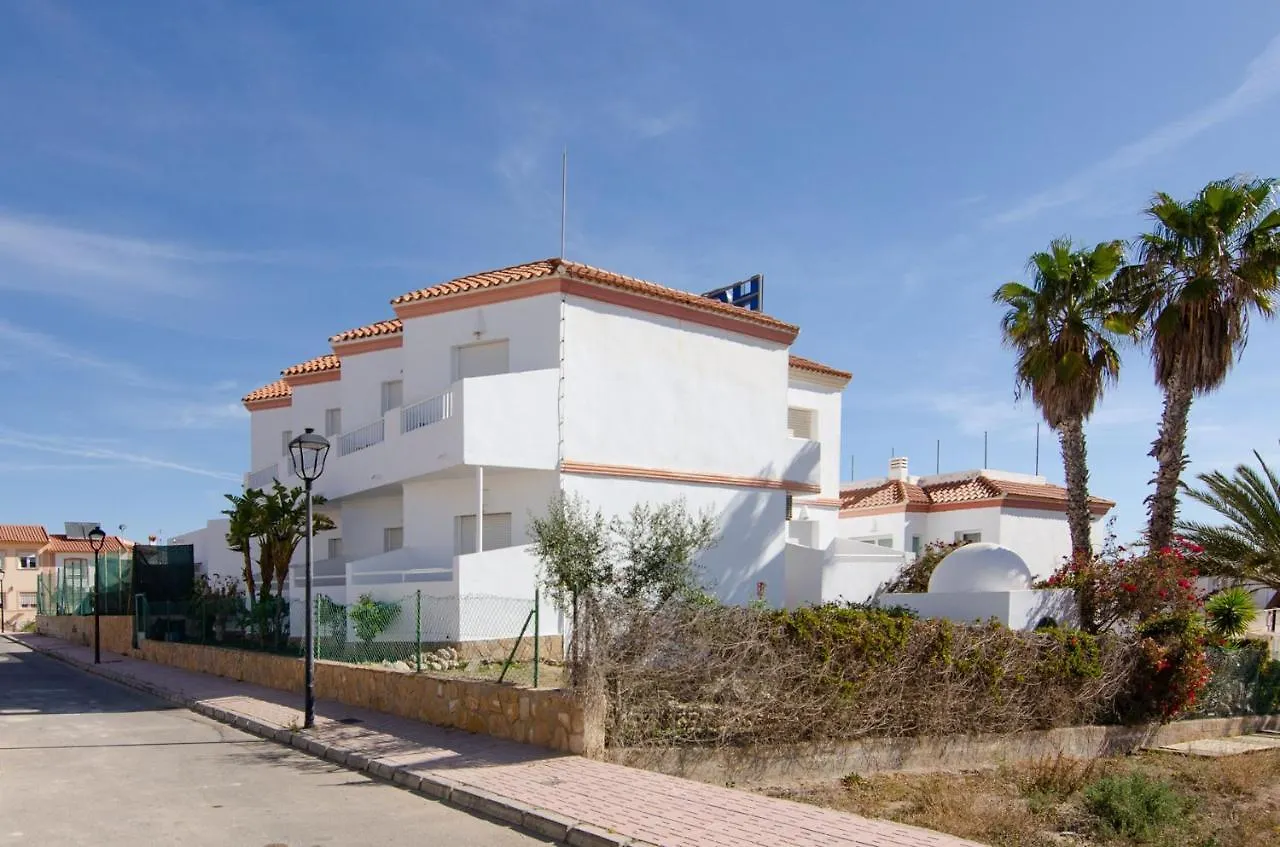 Hostal Manolo Garrucha Guest house