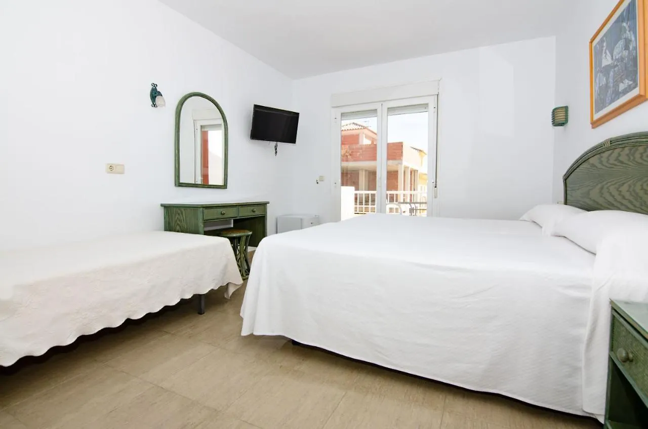 Guest house Hostal Manolo Garrucha