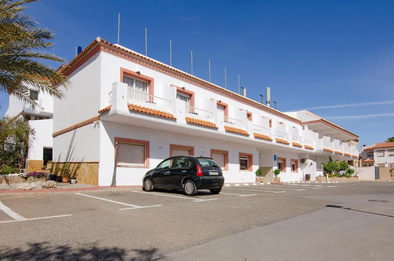 Guest house Hostal Manolo Garrucha