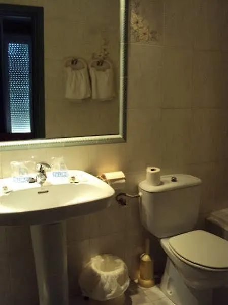 Guest house Hostal Manolo Garrucha
